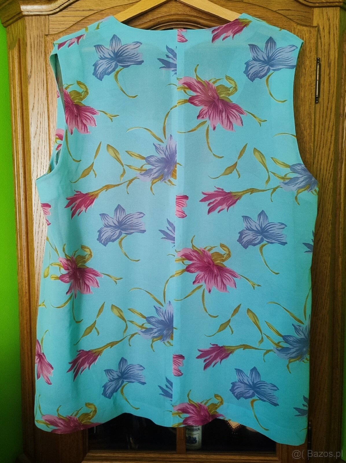 Przewiewna bluzeczka plus size - 2