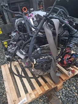 Silnik 2,0 tdi 103kw typ BRE A6 A4 top Stan - - 2