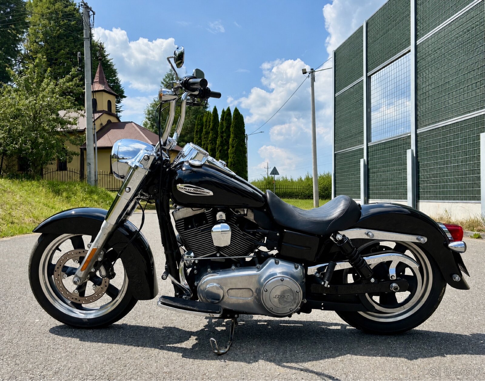 Harley Davidson FLD 103” - 2