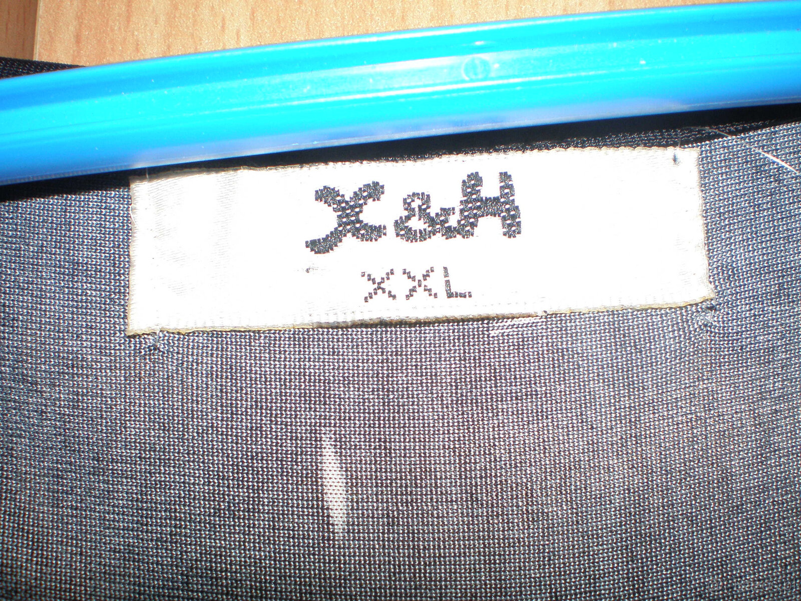 Sprzedam bluzkę damską rozmiar 44, używaną, stan dobry. - 2