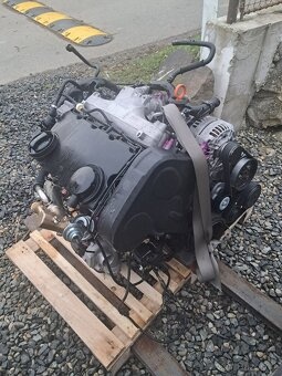 Silnik 2,0 tdi 100kw typ BNA audi a4 a6 - - 2