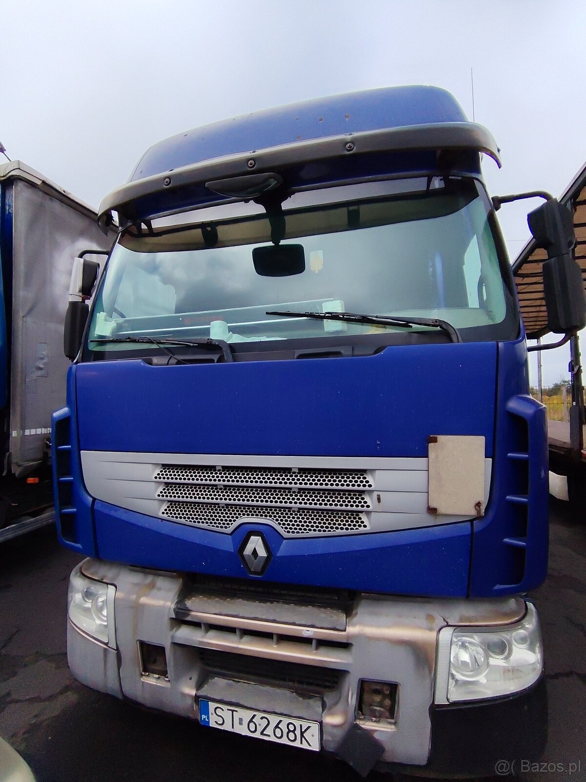 Renault 370 DXI zderzak przedni - 2