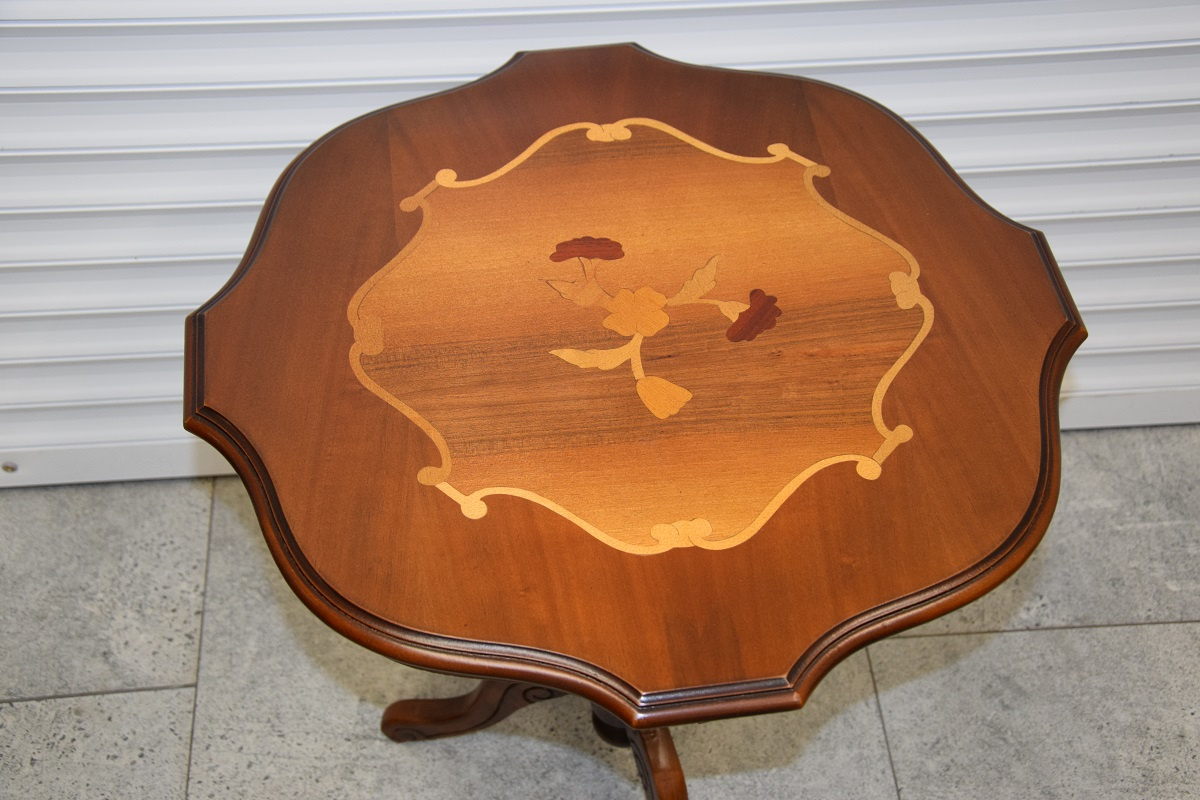 stolik kawowy z intersją - jak nowy - 2