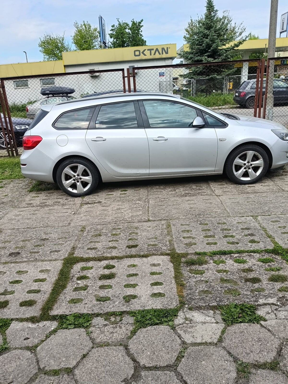 Spółka z o. o. sprzeda samochód osobowy - 2