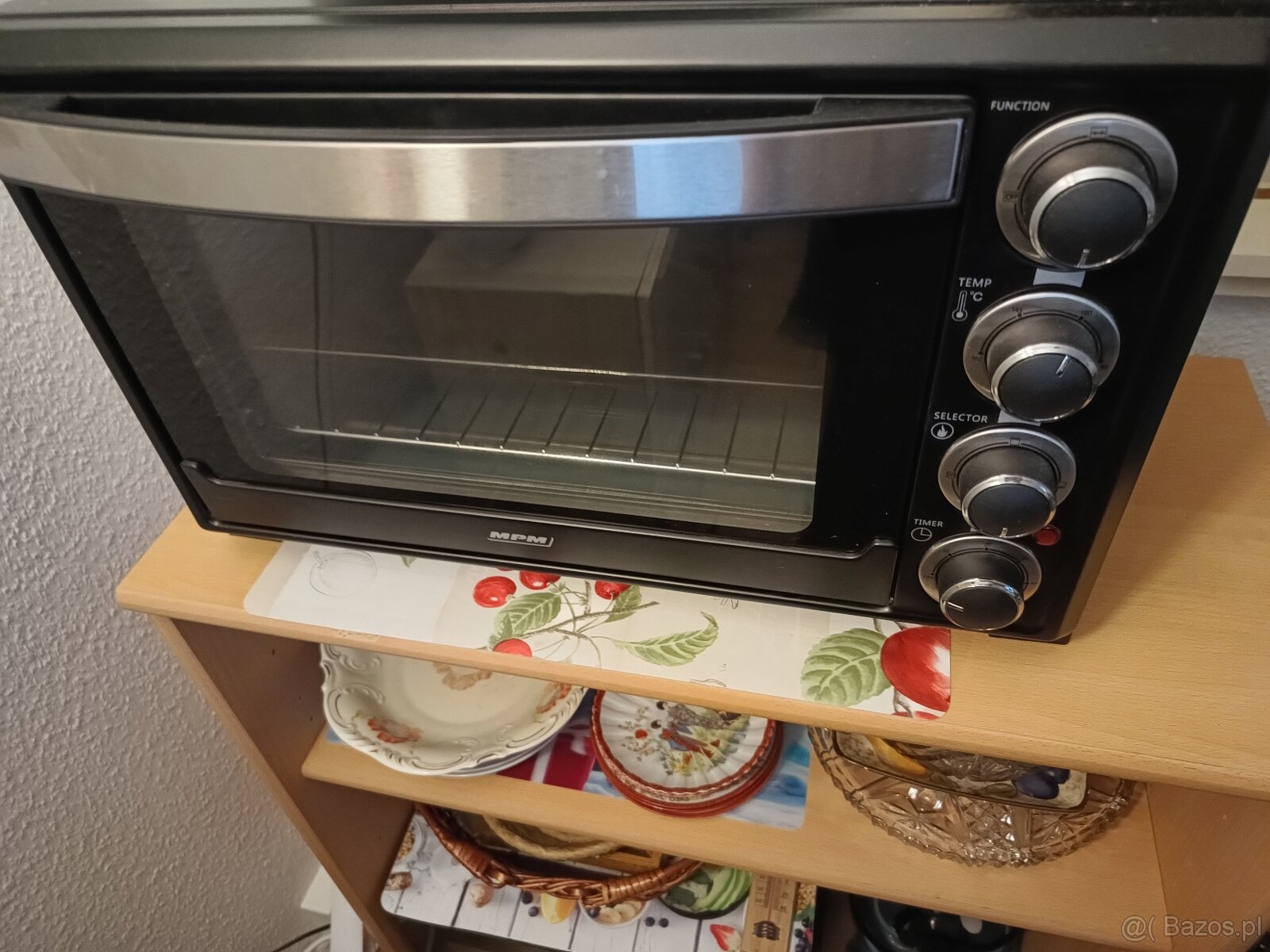 Kuchenka mikrofalowka i piekarnik - 2