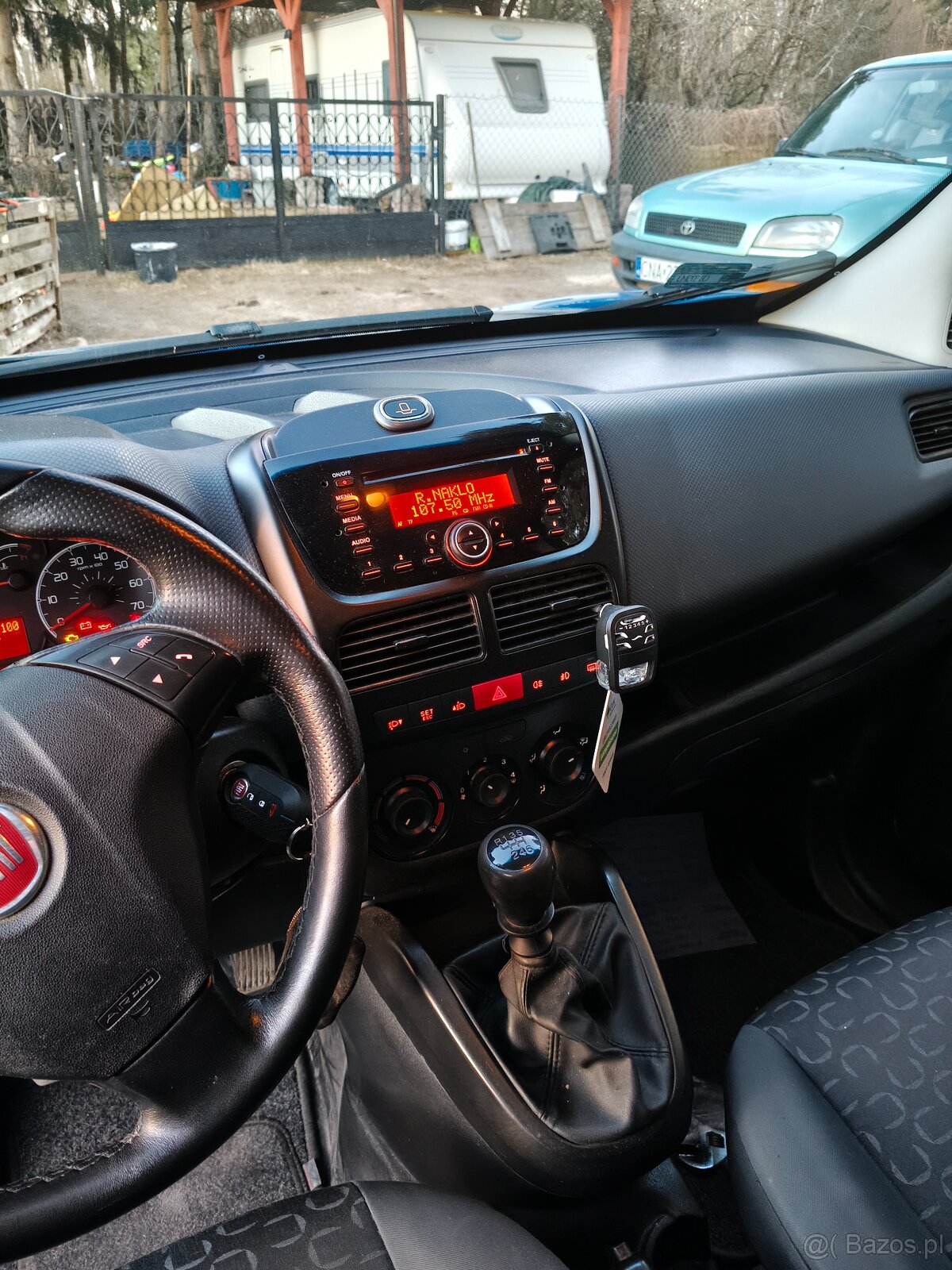 Sprzedam auto dostawcze fiat Doblo - 2