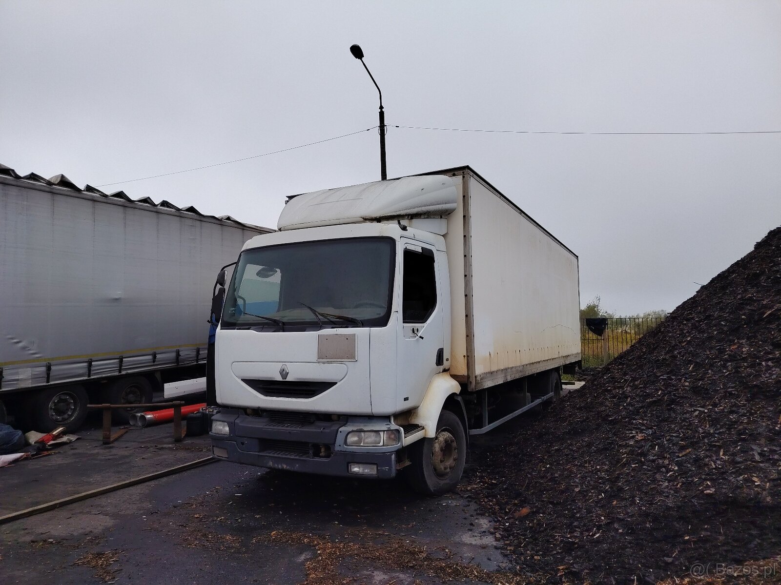 Renault Midlum 210 kabina - 2