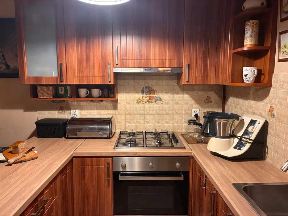 Warszawa-mieszkanie 38.5 m2 - 2