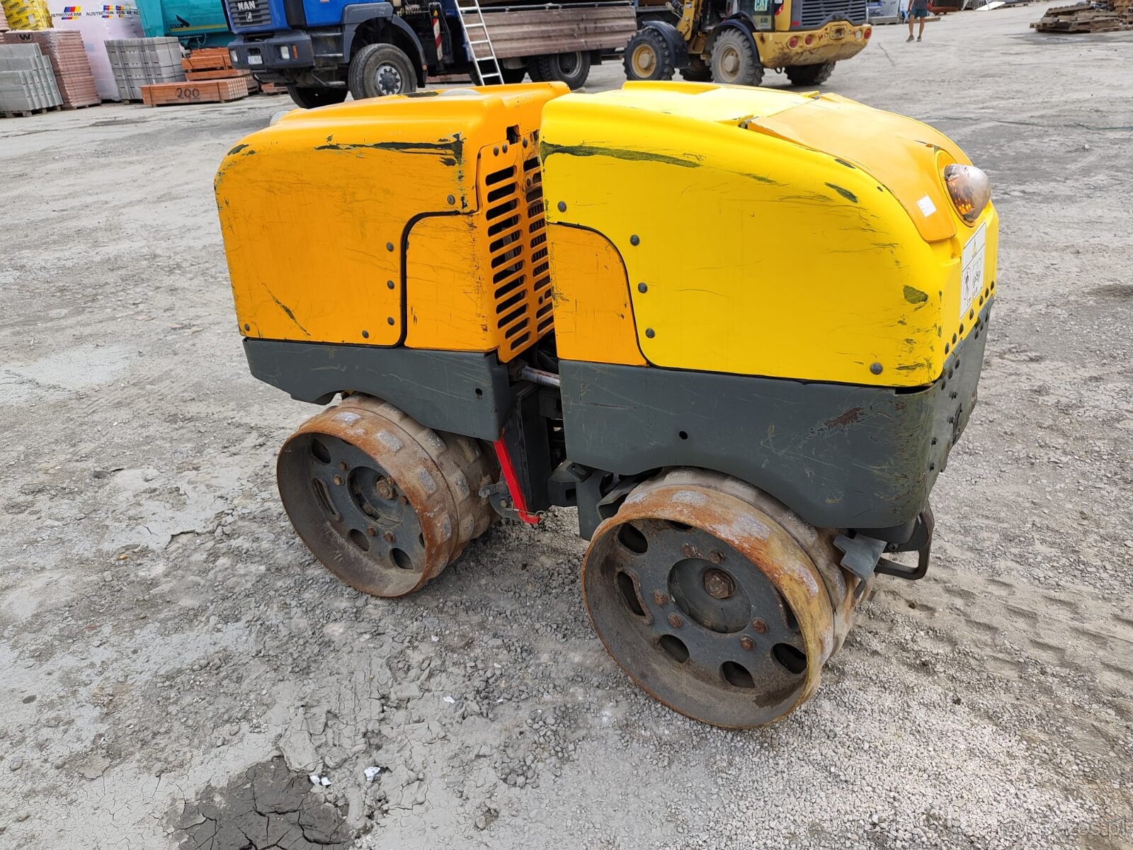 Walec okołkowany Wacker Neuson RTX83SC3, RT82, Bomag - 2