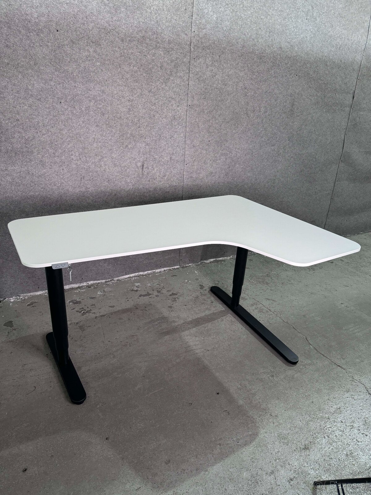 Syndyk sprzeda używane meble Ikea - 2