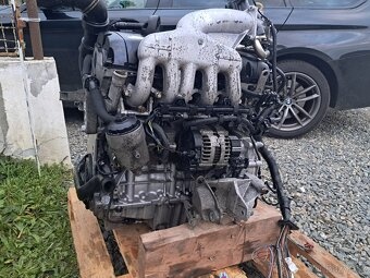 Silnik 2,5 tdi 96kw TYP BNZ Transporter T5 - 2