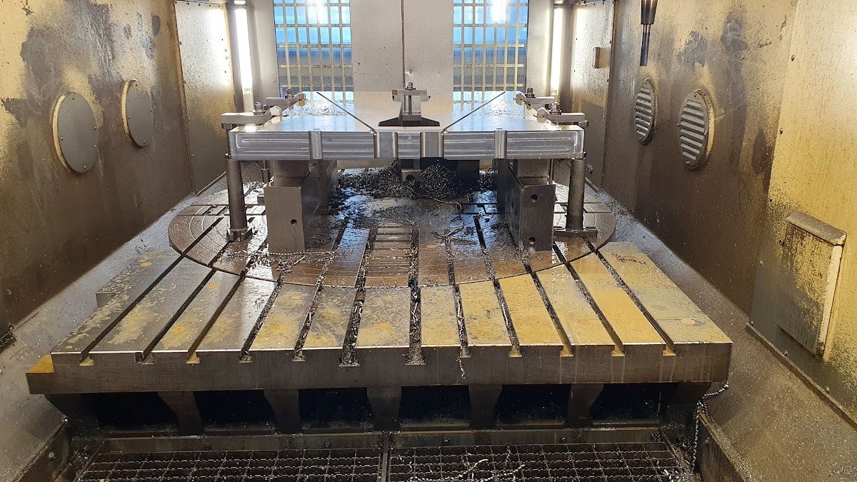 TAJMAC-ZPS MCV 2318 Centrum obróbcze / Pionowe - 2