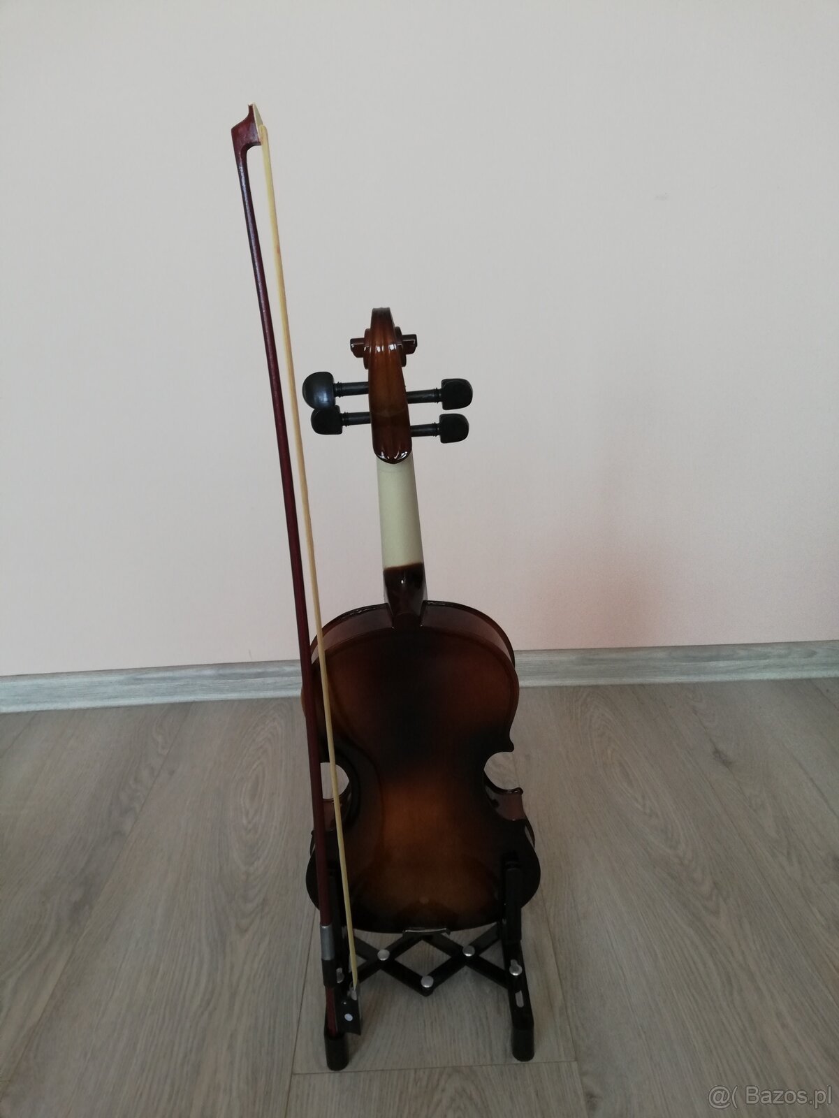 Sprzedam nowiutkie skrzypce 4/4. - 2