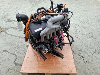 Silniki 2,5 tdi TYP: AXD BPC BNZ AXEdily z silnika - 2