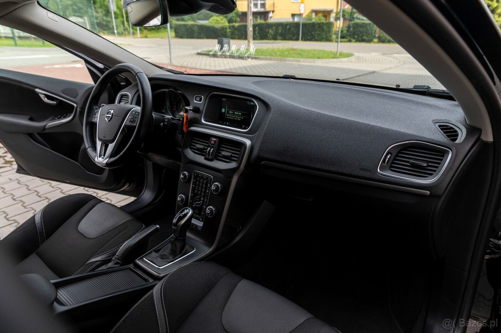 VOLVO V40 - 20