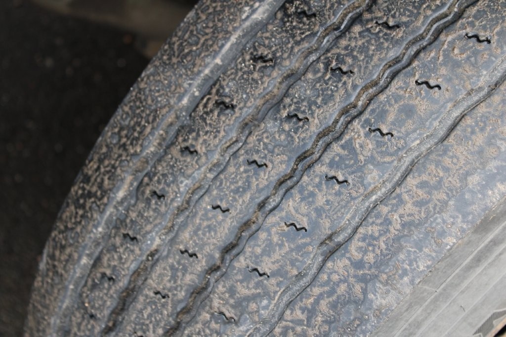 RENAULT PREMIUM DXI R 370.26 S PR 6X2, THERMO KING MD200 - 20