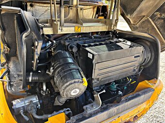 JCB 406 B ŁADOWARKA KOŁOWA 2013R | | 407 409 VOLVO L30 - 20