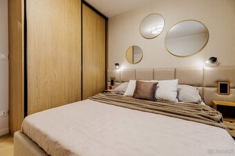 Mieszkanie o powierzchni 50m2, VII piętro, winda, duży balko - 20