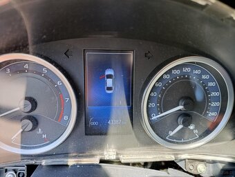 Toyota Corolla 1.6i 97kw, r.2019, klimatyzacja, 1. wlascicie - 20
