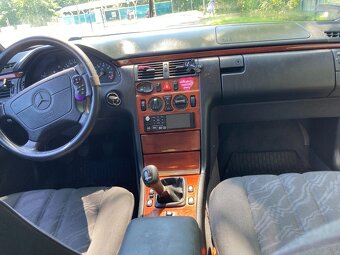 E 200 - 20