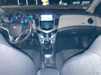 Cruze 2.0 T-Diesel 150-KM - 20
