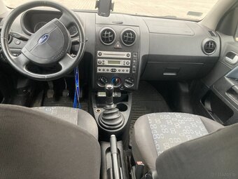 Ford Fusion - 20