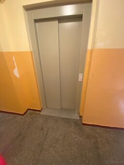 3 pokoje, 62.50m2, balkon, winda, do remontu, Os.Dobrzec - 20