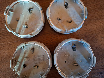 peugeot 4 oryginalne dekieleki do felg 60 mm - 2