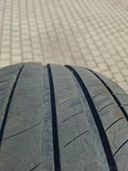 Opony 215/55/17 r NICHELIN PRIMACY 3 94 v 94 v nie naprawian - 2