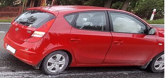 Sprzedam Hyundai i30 1.4 benzyna, rok 2009, powypadkowy - 2