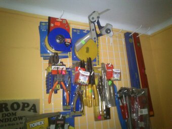 Po likwidacji sklepu narzędzia i materiały do remontu - 2