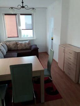 Mieszkanie o pow. 33.90m2, po remoncie, IV p., Os. Kaliniec - 2