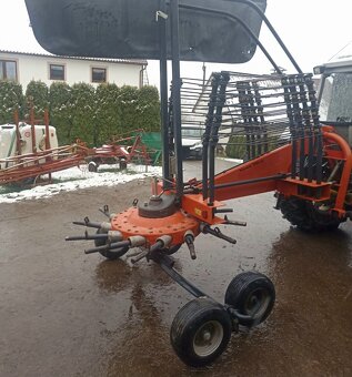 Zgrabiarka karuzelowa Vicon Andex 423 - 2