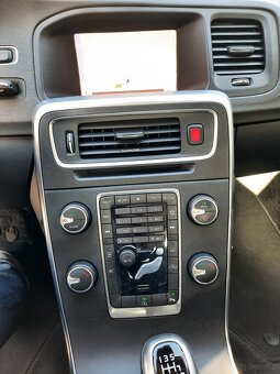 Volvo V60 2017r 145000km - 2