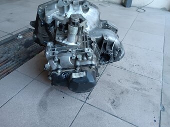 Sprzedam skrzynie biegow - 2