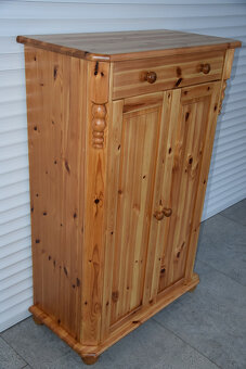 komoda z drewna sosnowego - jak nowa - 2