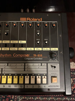 Roland TR-808 Automat perkusyjny MINT 240 V - 2