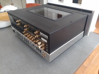 McIntosh C2600 - (Price: 2700 EUR) - 2