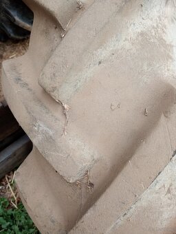 Opona rozmiar 12.4-24 - 2