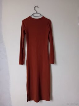 Brązowa sukienka prazkowana - 2