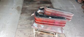 Komplet lamp tylnych do W 190E - 2