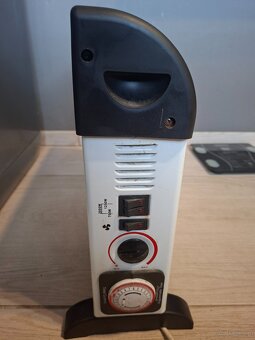 Grzejnik elektryczny z nadmuchem ARDES 220-240v 50-60hz 2000 - 2