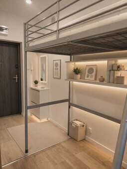 Sprzedam Mieszkanie Mikro Kawalerka Gotowa Do Zamieszkania - 2