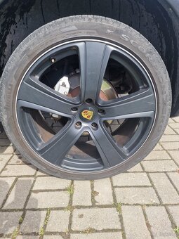 Porsche Cayenne koła 285/35ZR22 - 2