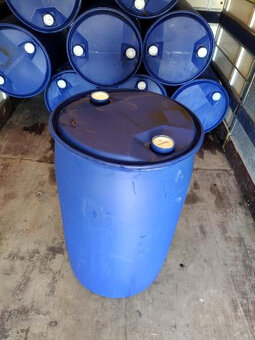 Sprzedam -BECZKI NA POMOSTY -DWA KORKI -90zl za sztuke - 2