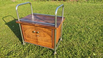 Chromový funkcionalistický servírovací stolek - 2