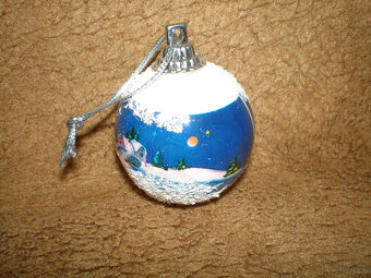 Sprzedam małe bombki na choinkę w dwóch paczkach, w jednej p - 2