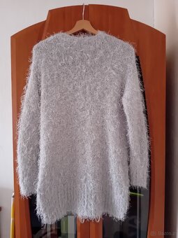 Włochaty długi sweter - 2