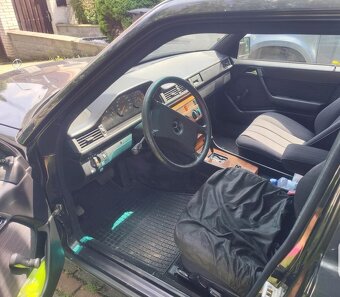 MERCEDES BENZ 124 (230e) - 2