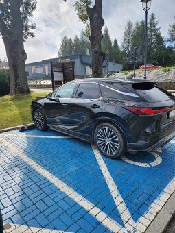Sprzedam Lexus RX 2023 R - 2